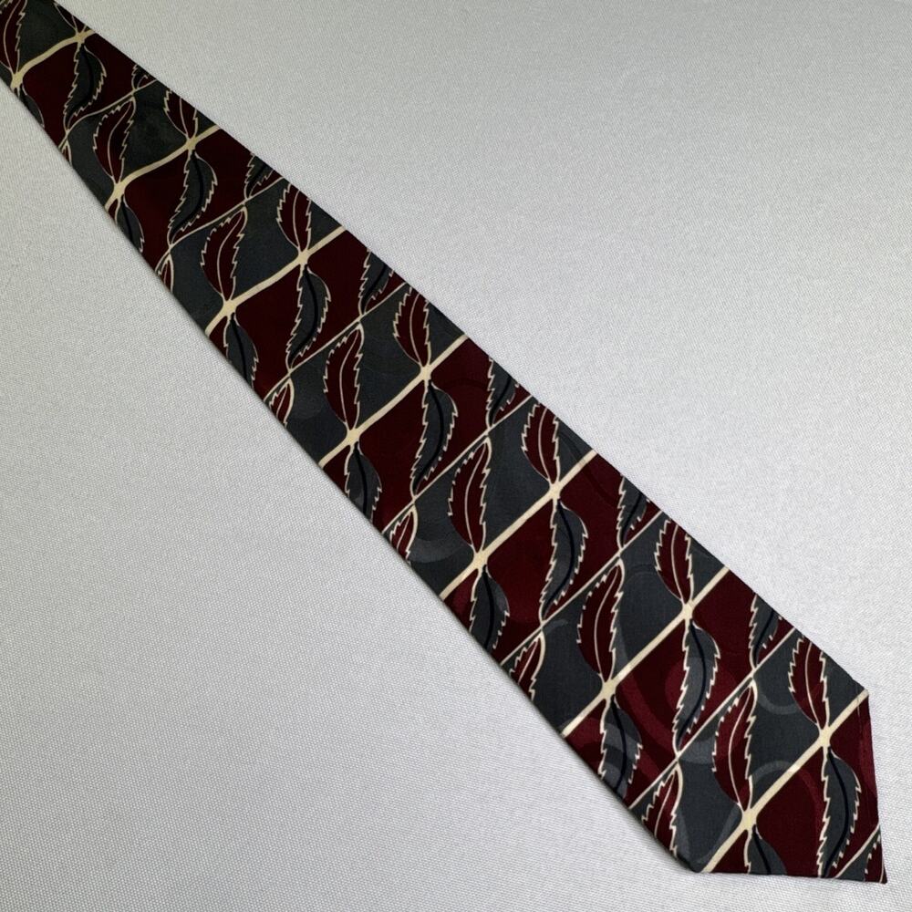 Colours By Alexander Julian Men’s Silk Tie Burgundy Gray Leaf Print